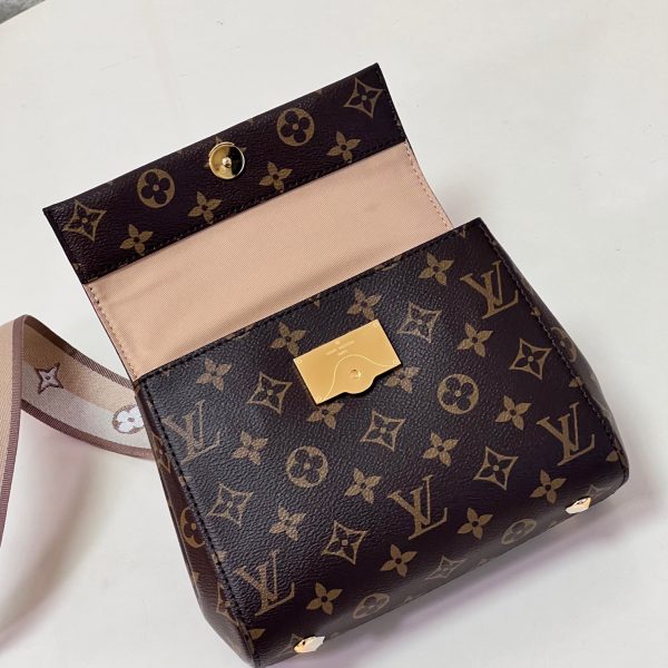 Replica Louis Vuitton Cluny BB M46055 Handbag – Stylish & Affordable - Image 6