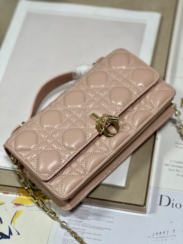 Replica Dior Miss Mini Rose Des Vents Lambskin Bag S0980Onmj_M49P - Image 4