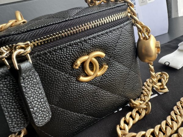Replica Chanel Black Calfskin Clutch w/ Gold Chain Ap3203 - Image 5