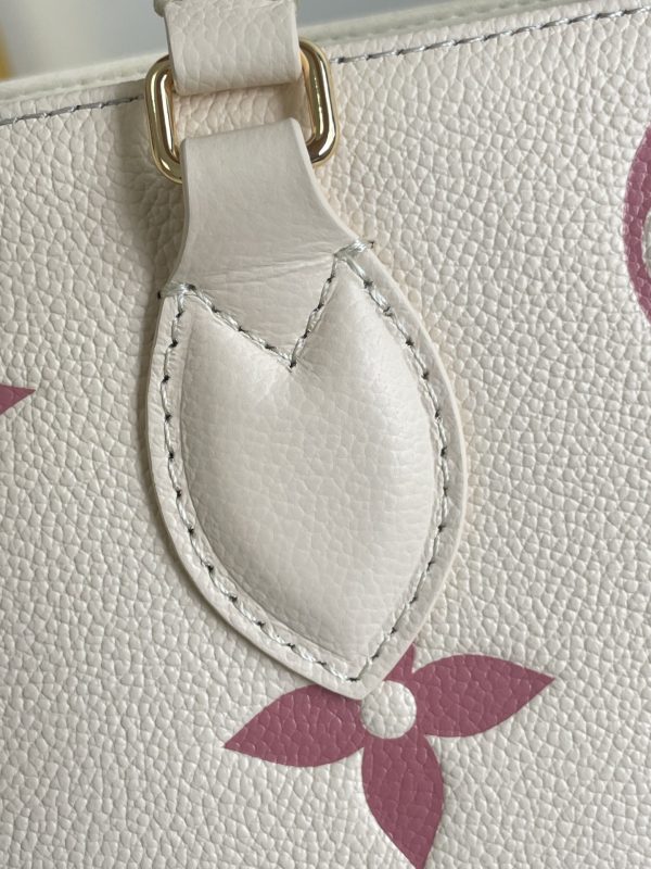 Replica LV Onthego MM Tote Bag M21575 - Stylish & Elegant Design - Image 8