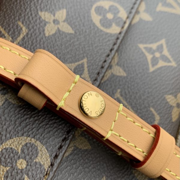 Replica LV Wallet On Chain Ivy M81911 | Stylish & Luxurious Design - Image 8