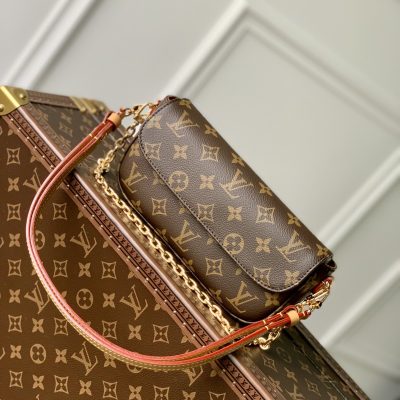 Replica LV Wallet On Chain Ivy M81911 | Stylish & Luxurious Design