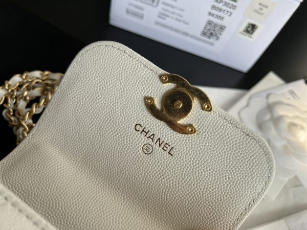 Chanel-Inspired Clutch with Gold Chain, Elegant Replica Design - Image 3