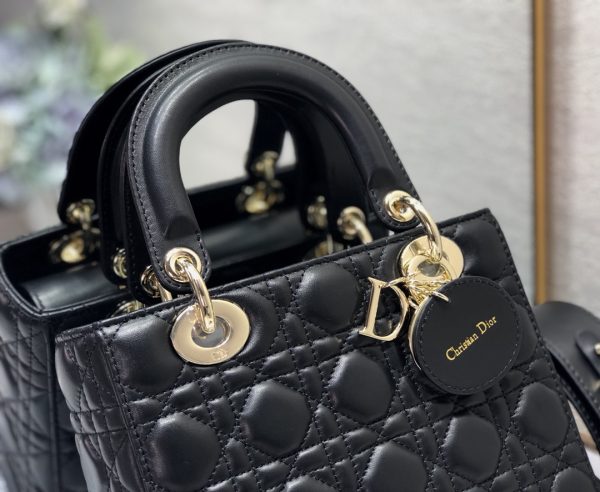 Replica Dior Lady Bag Black Patent Cannage M0565Owcb_M900 - Image 9
