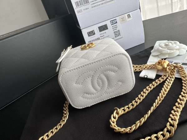 White Replica Chanel Clutch with Chain & Gold-Tone Metal - Image 8