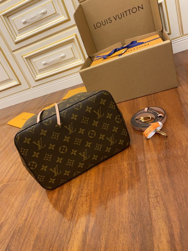 LV Neonoe MM Tote Bag Replica - M44022 - Image 4