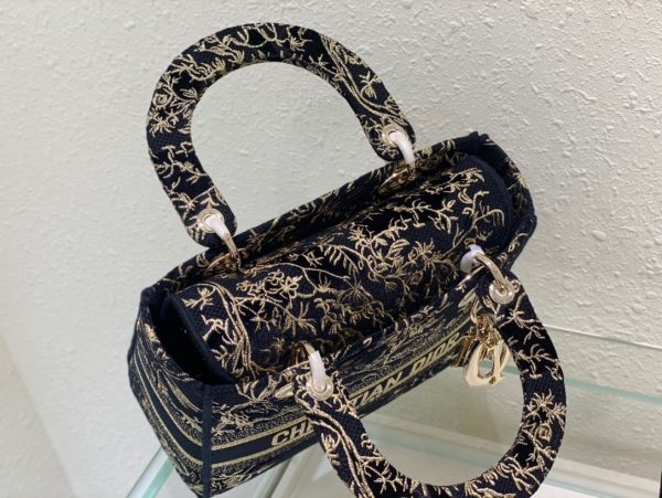 Replica Dior Medium Lady D-Lite Bag – Style M0565Ordz_M911 - Image 2