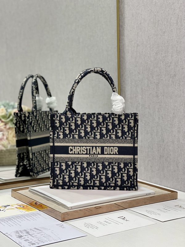 Replica Dior Book Tote Small - M1265Zriw_M928 Elegance