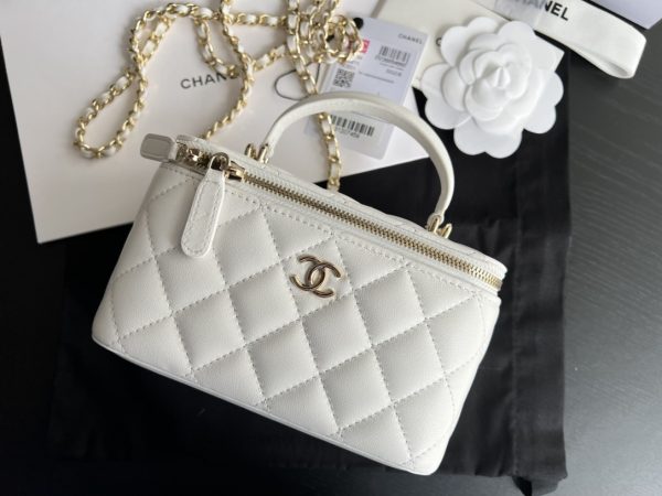 Replica Chanel 22 Handbag - White Ap2199 Elegance - Image 9