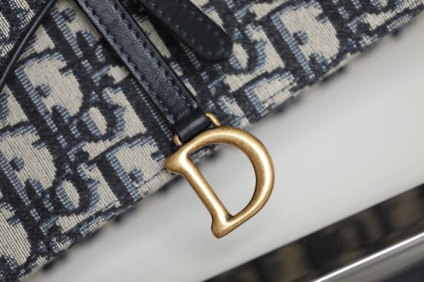 Replica Dior Oblique Saddle Handbag S5698CTZQ – M928 - Image 6