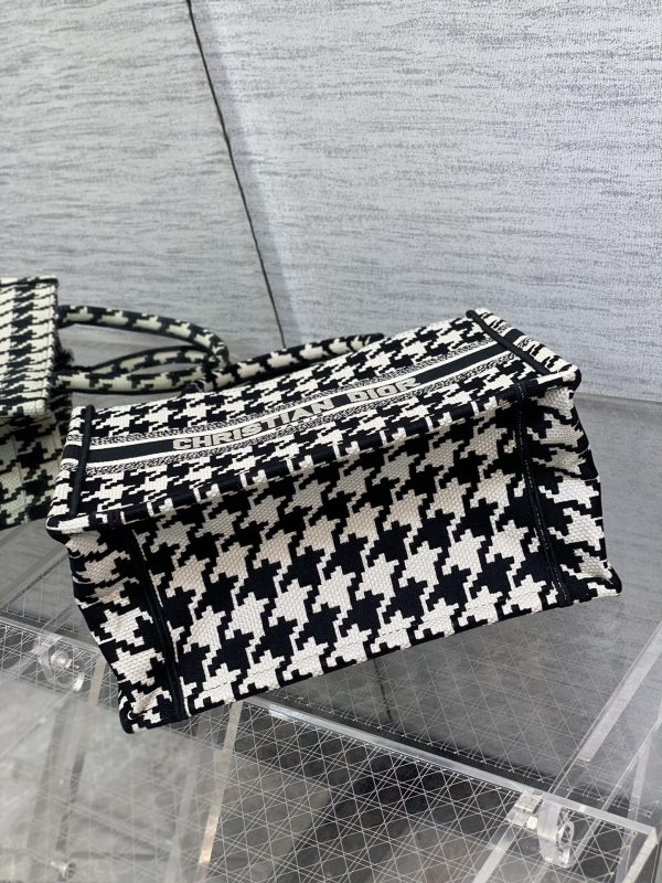 Replica Dior Book Tote - Black Houndstooth Embroidery M1296Ztqt_M911 - Image 4