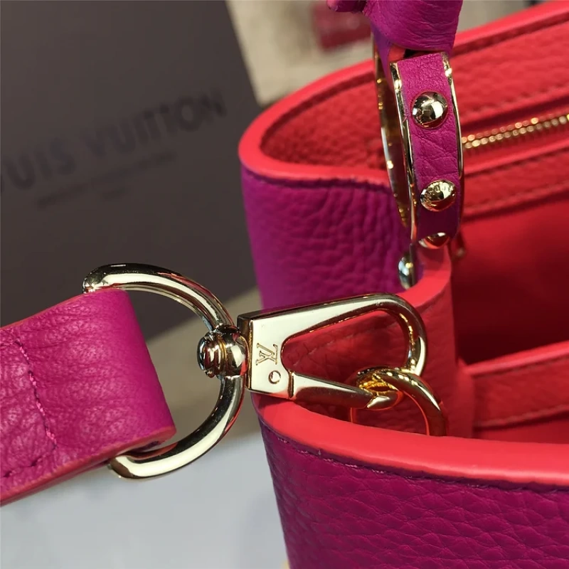 Louis Vuitton Capucines MM Tote Bag in Taurillon Leather - Image 7