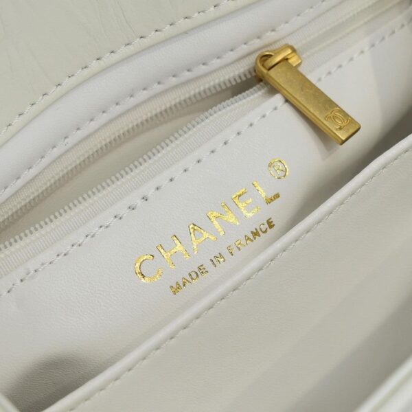 Chanel 21S Pink CC Mini Flap Bag with Gold Chain - Image 29